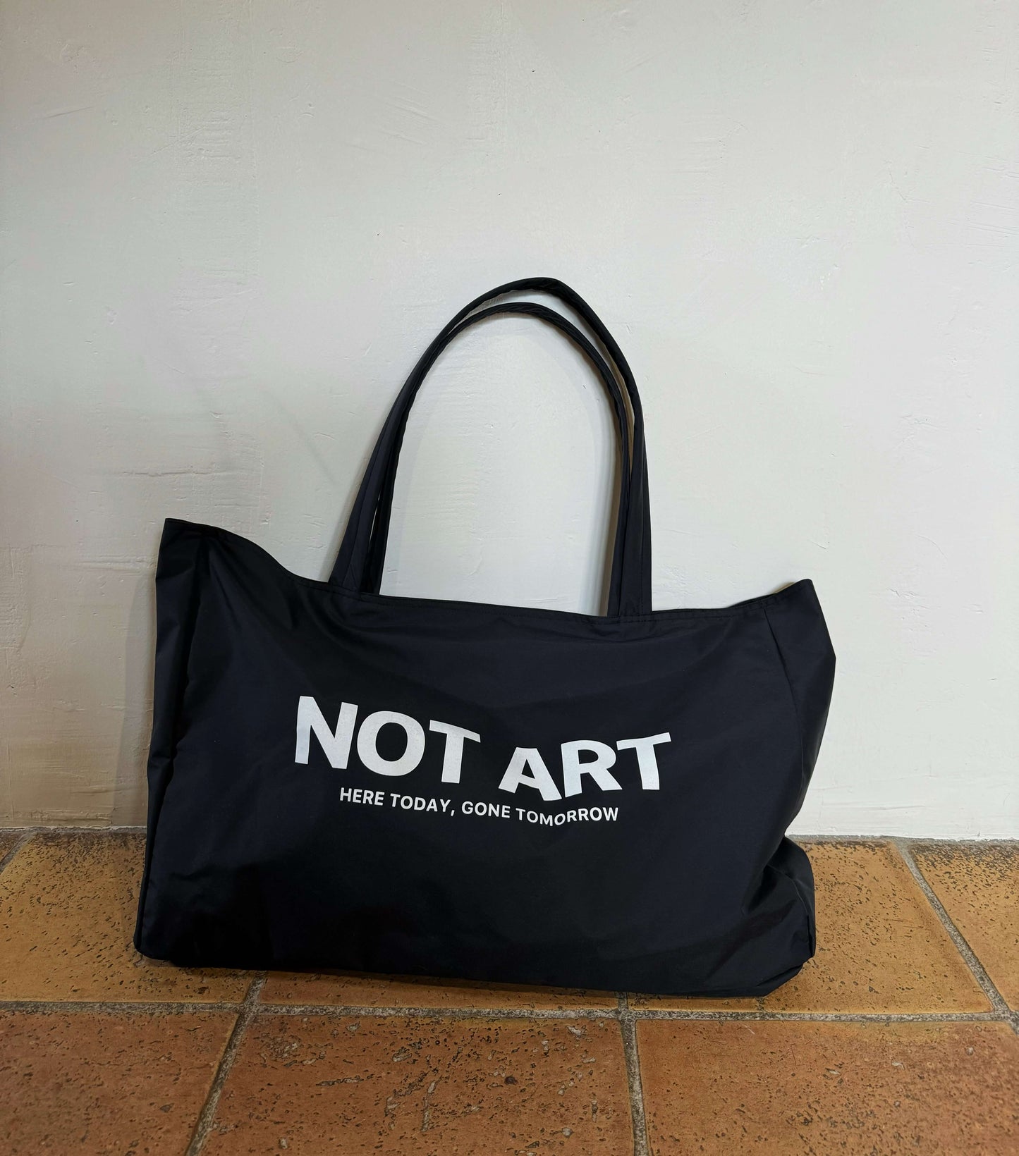 OVERSIZED NYLON TOTE BAG